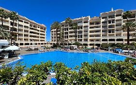 Lovely 1 Bed Apartment In Castle Harbour C108